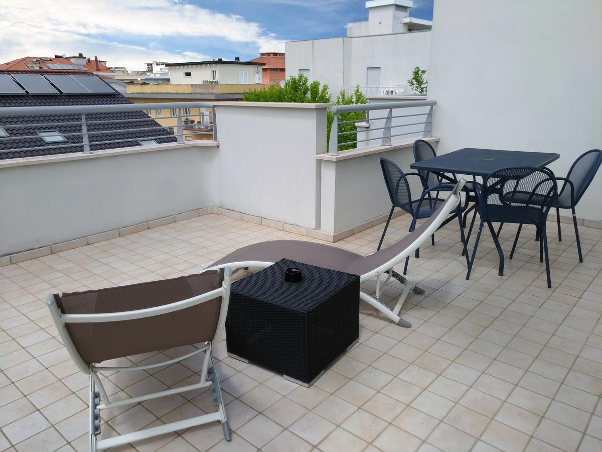 Residence Ilario Suite Hotel Riccione Eksteriør billede