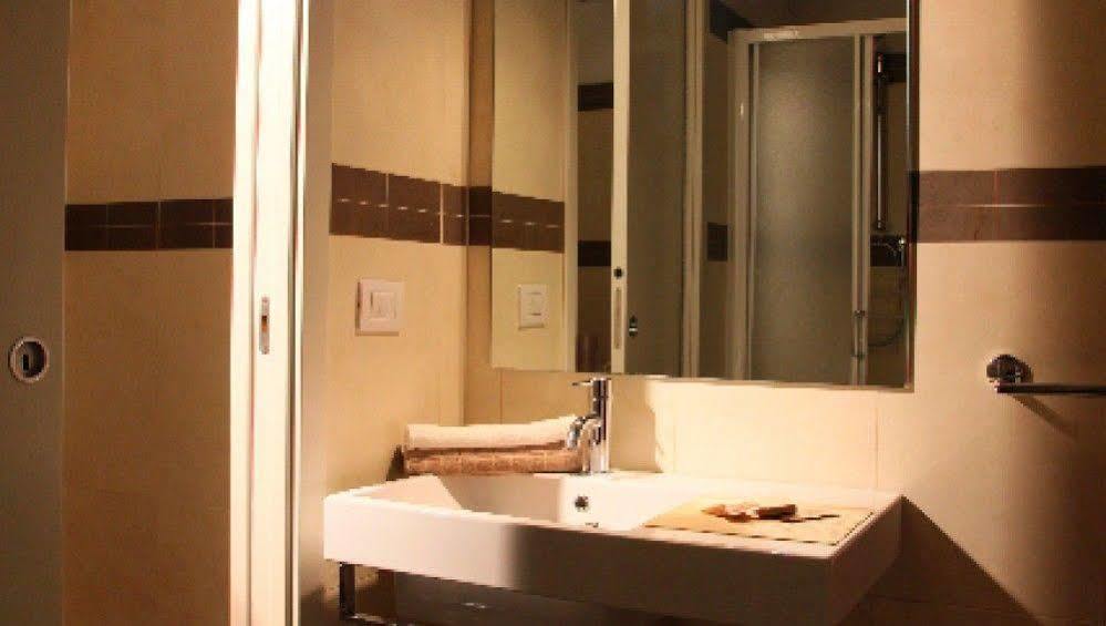 Residence Ilario Suite Hotel Riccione Eksteriør billede